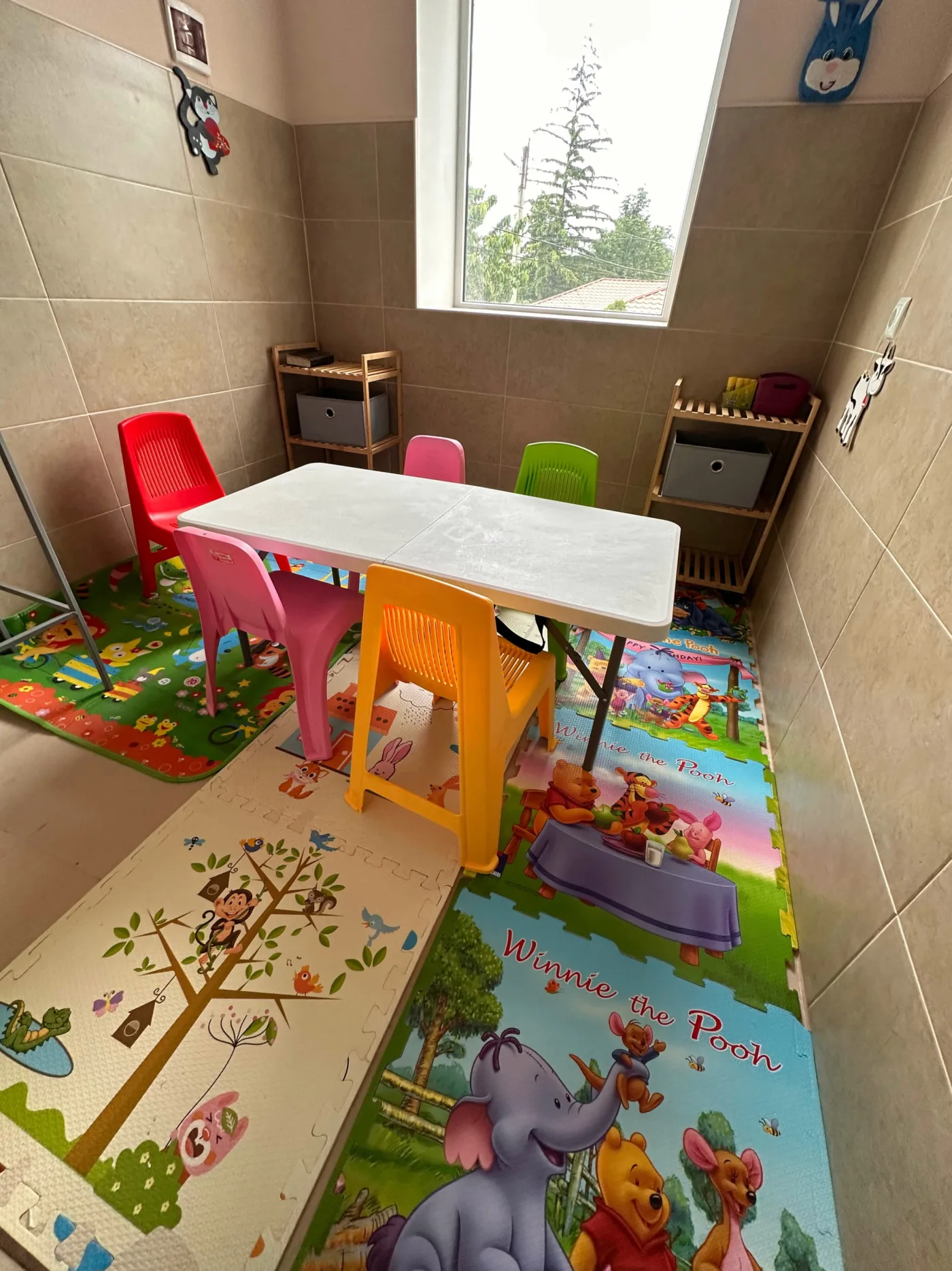 Sala în care se țin atelierele pentru copii mici